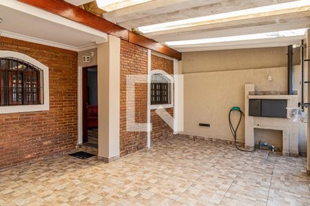 Casa à venda com 270m², 3 quartos e 3 vagas Casa à venda com 270m², 3 quartos e 3 vagasGaragem