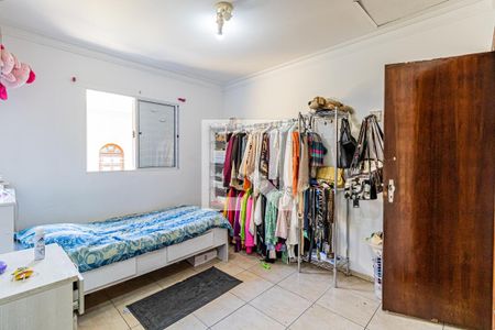 Casa à venda com 270m², 3 quartos e 3 vagas Casa à venda com 270m², 3 quartos e 3 vagasQuarto 01