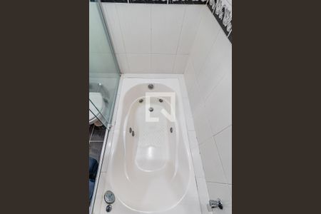 Casa à venda com 270m², 3 quartos e 3 vagas Casa à venda com 270m², 3 quartos e 3 vagasSuite - Banheiro