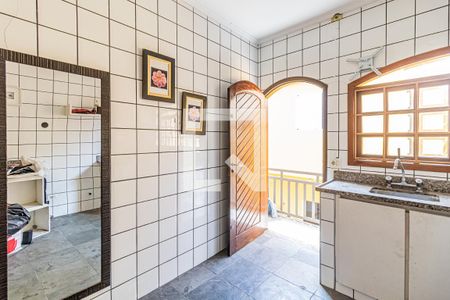 Casa à venda com 270m², 3 quartos e 3 vagas Casa à venda com 270m², 3 quartos e 3 vagasEdícula