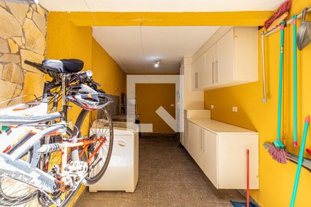 Casa à venda com 270m², 3 quartos e 3 vagas Casa à venda com 270m², 3 quartos e 3 vagasLavanderia