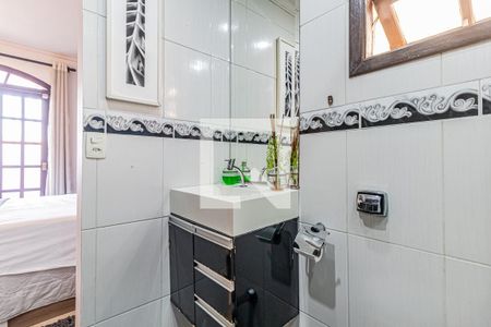 Casa à venda com 270m², 3 quartos e 3 vagas Casa à venda com 270m², 3 quartos e 3 vagasSuite - Banheiro