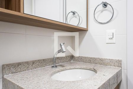 Banheiro de kitnet/studio para alugar com 1 quarto, 21m² em Jardim Paulistano, São Paulo