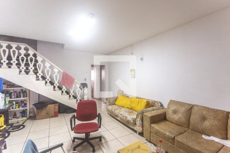 Sala de estar de casa para alugar com 2 quartos, 130m² em Jardim do Mar, São Bernardo do Campo
