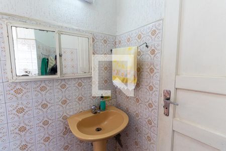 Casa à venda com 280m², 3 quartos e 3 vagasBanheiro 2