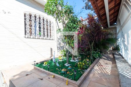 Casa à venda com 280m², 3 quartos e 3 vagasJardim