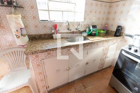 Casa à venda com 280m², 3 quartos e 3 vagasCozinha - Armários