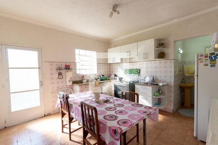 Casa à venda com 280m², 3 quartos e 3 vagasCozinha 2