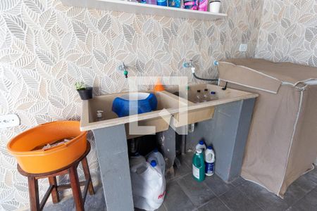 Casa à venda com 280m², 3 quartos e 3 vagasLavanderia