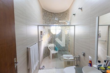 Casa à venda com 280m², 3 quartos e 3 vagasBanheiro 1