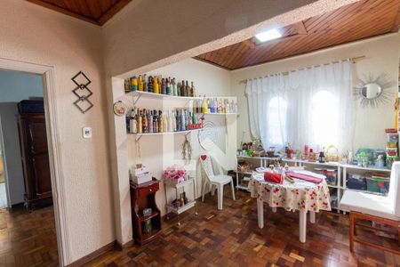 Casa à venda com 280m², 3 quartos e 3 vagasEscritório