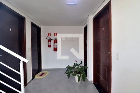 Apartamento para alugar com 60m², 2 quartos e sem vagaEntrada