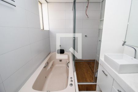 Apartamento à venda com 186m², 4 quartos e 2 vagasBanheiro Suite 2