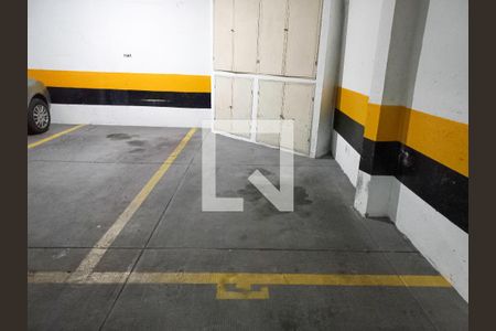 Garagem de apartamento à venda com 4 quartos, 186m² em Santo Antônio, Belo Horizonte