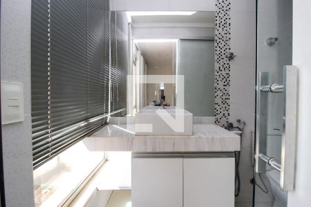 Apartamento à venda com 186m², 4 quartos e 2 vagasBanheiro Suite 1