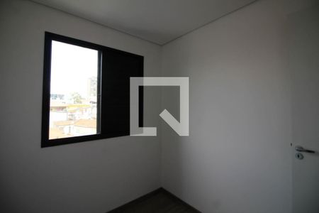 Quarto 1 de apartamento para alugar com 2 quartos, 42m² em Vila Granada, São Paulo