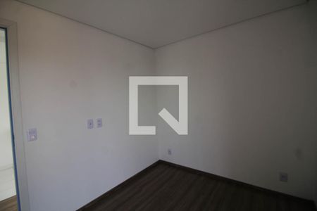 Quarto 2 de apartamento para alugar com 2 quartos, 42m² em Vila Granada, São Paulo