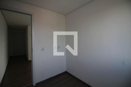 Quarto 1 de apartamento para alugar com 2 quartos, 42m² em Vila Granada, São Paulo