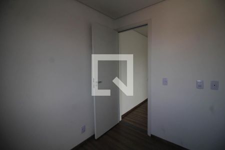 Quarto 1 de apartamento para alugar com 2 quartos, 42m² em Vila Granada, São Paulo