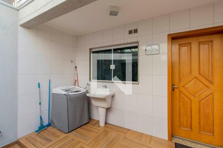 Casa à venda com 150m², 3 quartos e 4 vagas Casa à venda com 150m², 3 quartos e 4 vagasÁrea de Serviço