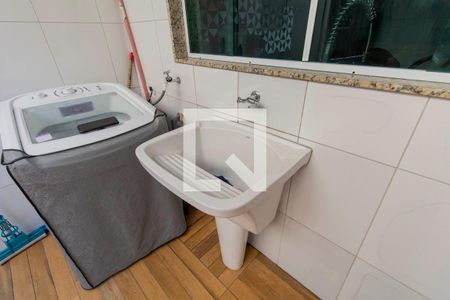 Casa à venda com 150m², 3 quartos e 4 vagas Casa à venda com 150m², 3 quartos e 4 vagasÁrea de Serviço