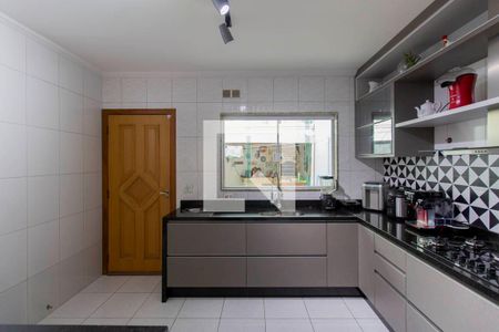 Casa à venda com 150m², 3 quartos e 4 vagas Casa à venda com 150m², 3 quartos e 4 vagasCozinha