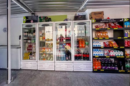 Apartamento à venda com 57m², 3 quartos e 1 vagaMini mercado