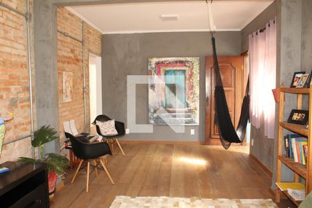 Sala de casa à venda com 5 quartos, 330m² em Vila Ipojuca, São Paulo