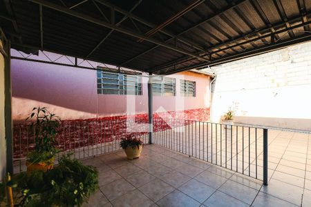 Casa à venda com 243m², 2 quartos e sem vagaVaranda