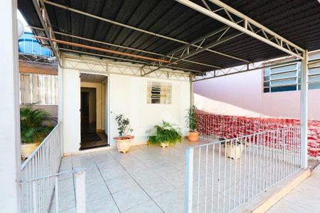 Casa à venda com 243m², 2 quartos e sem vagaVaranda