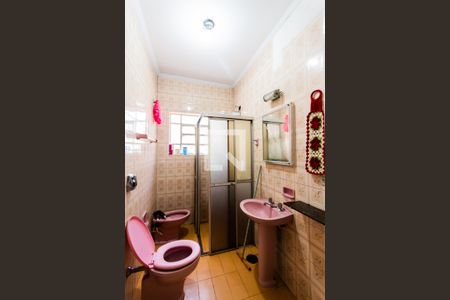 Banheiro de casa à venda com 2 quartos, 100m² em Vila Guiomar, Santo André