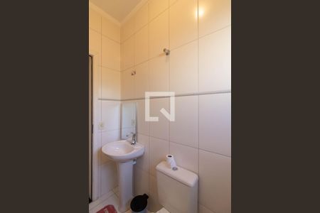 Casa à venda com 107m², 3 quartos e 2 vagasBanheiro Social