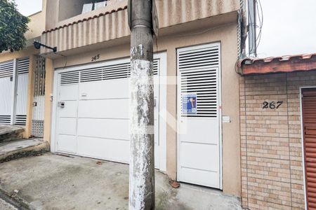 Fachada de casa para alugar com 1 quarto, 50m² em Taboão, São Bernardo do Campo