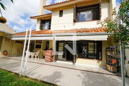 Casa à venda com 235m², 4 quartos e 2 vagasQuintal