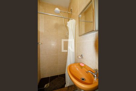 Casa à venda com 235m², 4 quartos e 2 vagasBanheiro de Serviço