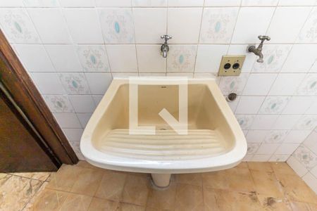 Apartamento à venda com 214m², 4 quartos e 1 vaga Apartamento à venda com 214m², 4 quartos e 1 vagaÁrea de Serviço