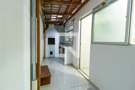 Casa para alugar com 180m², 4 quartos e 1 vagaÁrea comum - Churrasqueira