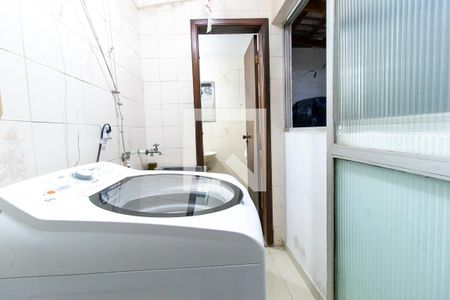 Casa para alugar com 180m², 4 quartos e 1 vagaÁrea de Serviço