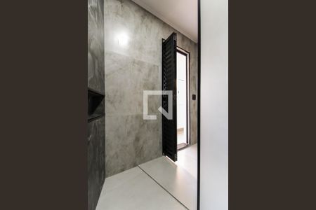 Casa à venda com 250m², 2 quartos e 4 vagas Casa à venda com 250m², 2 quartos e 4 vagasBanheiro do Salão