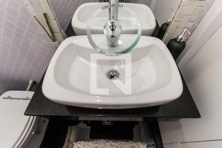 Casa à venda com 250m², 2 quartos e 4 vagas Casa à venda com 250m², 2 quartos e 4 vagasLavabo