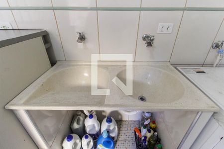 Casa à venda com 250m², 2 quartos e 4 vagas Casa à venda com 250m², 2 quartos e 4 vagasÁrea de Serviço