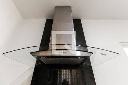 Casa à venda com 250m², 2 quartos e 4 vagas Casa à venda com 250m², 2 quartos e 4 vagasCozinha