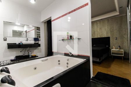 Casa à venda com 250m², 2 quartos e 4 vagas Casa à venda com 250m², 2 quartos e 4 vagasBanheiro da Suíte