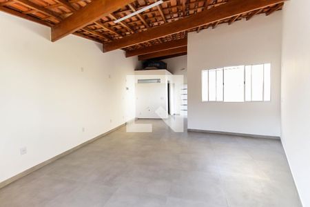 Casa à venda com 250m², 2 quartos e 4 vagas Casa à venda com 250m², 2 quartos e 4 vagasSalão