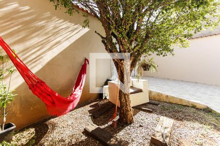 Casa à venda com 250m², 2 quartos e 4 vagas Casa à venda com 250m², 2 quartos e 4 vagasÁrea Externa