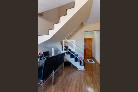 Escada  de apartamento à venda com 3 quartos, 147m² em Vila Constança, São Paulo