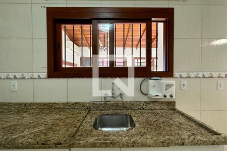 Casa à venda com 140m², 4 quartos e 2 vagasCozinha