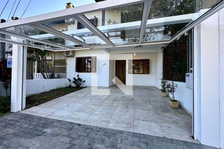 Casa à venda com 140m², 4 quartos e 2 vagasGaragem