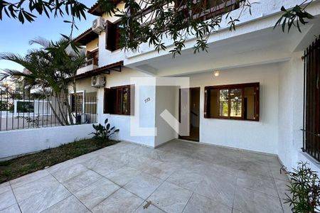 Casa à venda com 140m², 4 quartos e 2 vagasGaragem
