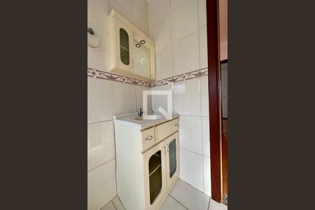 Casa à venda com 140m², 4 quartos e 2 vagasBanheiro Social